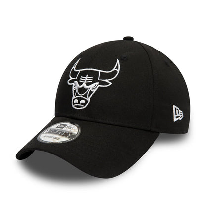 Cappellino 9FORTY Regolabile Chicago Bulls Essential Outline Nero